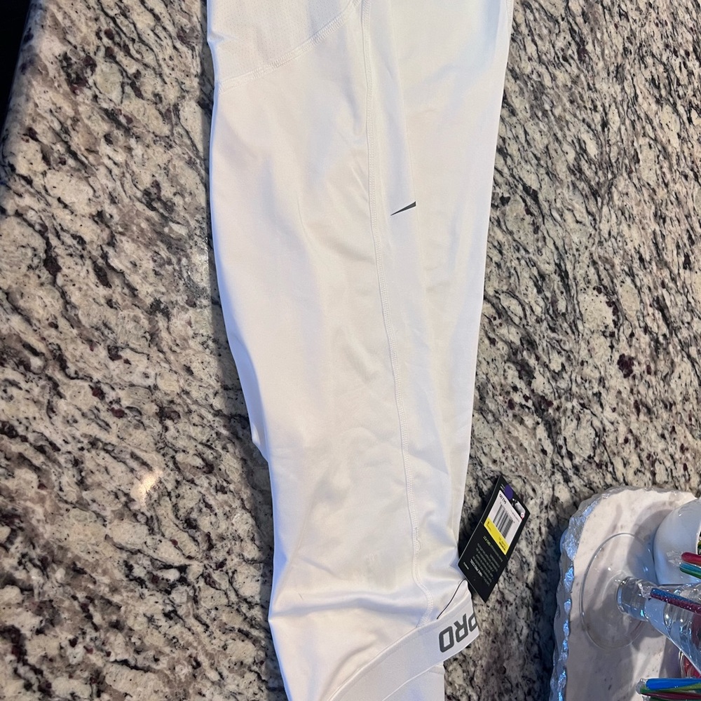 Nike. Brand new Nike Pro Cool dri-fit leggings.